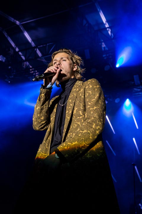 Warhola (Live stage) @ Laundry Day, picture 12, photographed by Dieter  Boone - FrontView Magazine