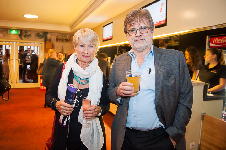 Première Brasschaatse Huisvrouwen @ Theater Elckerlyc, picture 2, photographed by Goele Bormans - FrontView Magazine