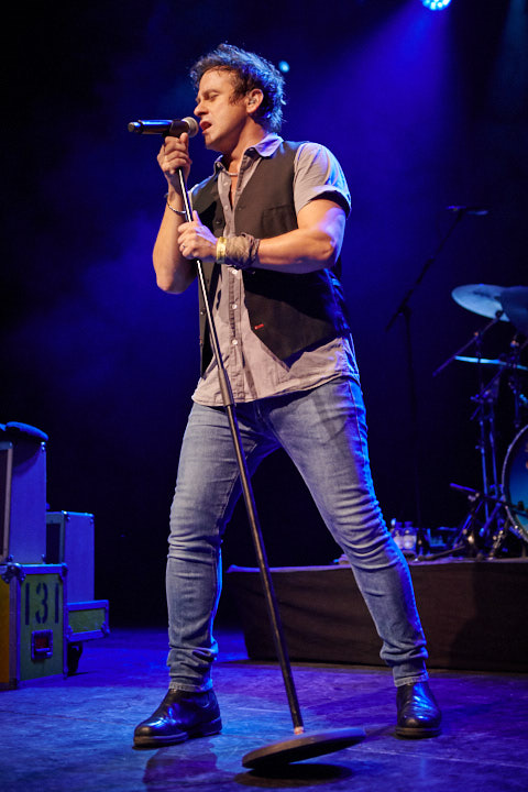 Mike + The Mechanics @ Het Depot, picture 2, photographed by Jan van Hecke - FrontView Magazine