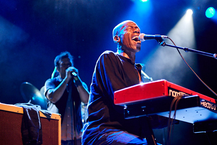 Mike + The Mechanics @ Het Depot, picture 15, photographed by Jan van Hecke - FrontView Magazine