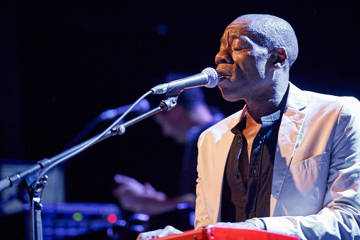 Mike + The Mechanics @ Het Depot, picture 18, photographed by Jan van Hecke - FrontView Magazine