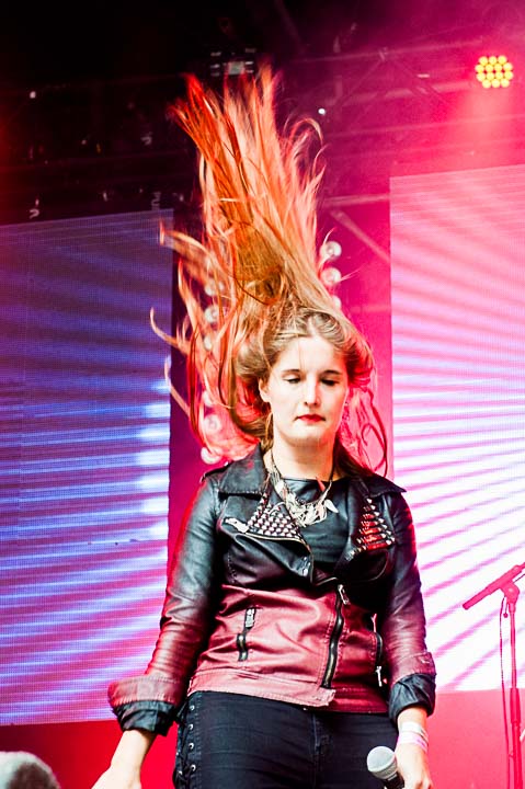 At First @ Breda Barst, picture 1, photographed by Gert Daemen - FrontView Magazine