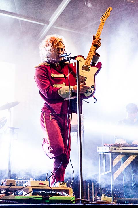 compact disk dummies @ Breda Barst, picture 4, photographed by Gert Daemen - FrontView Magazine