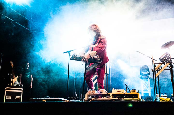 compact disk dummies @ Breda Barst, picture 6, photographed by Gert Daemen - FrontView Magazine