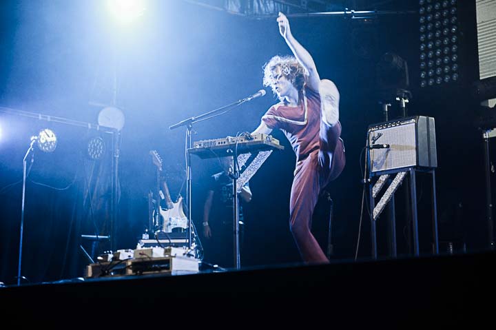 compact disk dummies @ Breda Barst, picture 16, photographed by Gert Daemen - FrontView Magazine
