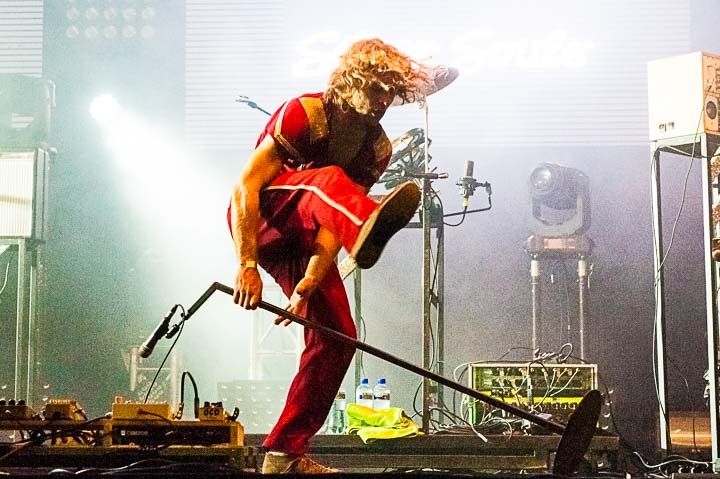 compact disk dummies @ Breda Barst, picture 28, photographed by Gert Daemen - FrontView Magazine