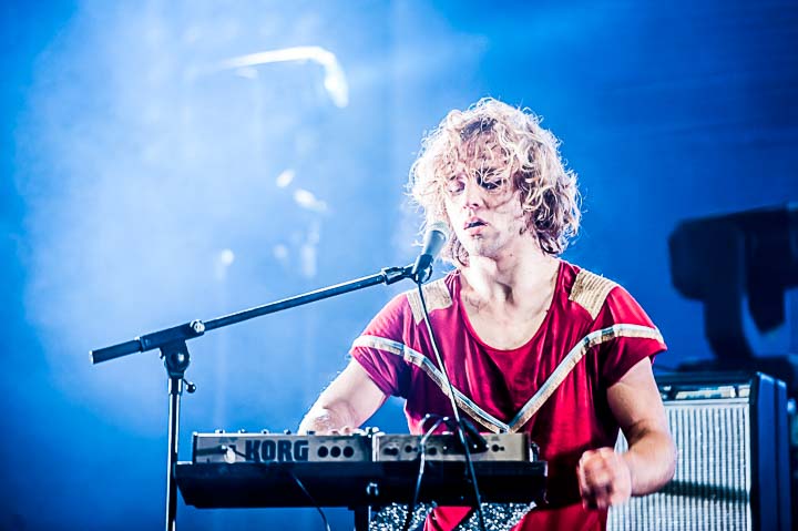 compact disk dummies @ Breda Barst, picture 37, photographed by Gert Daemen - FrontView Magazine