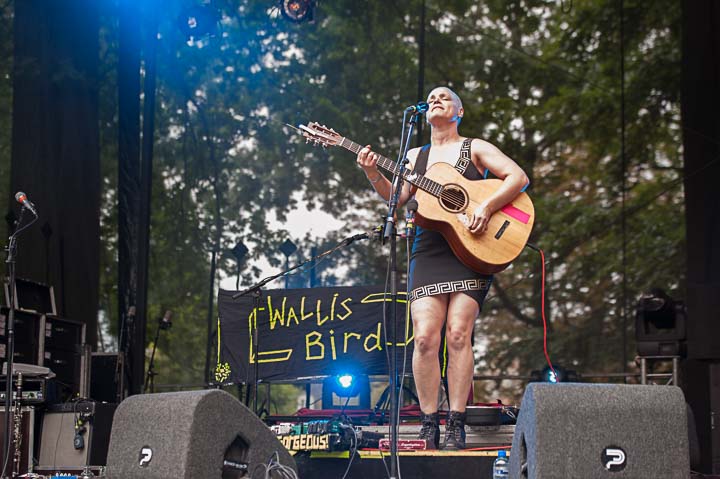 Wallis Bird @ Breda Barst, picture 1, photographed by Gert Daemen - FrontView Magazine