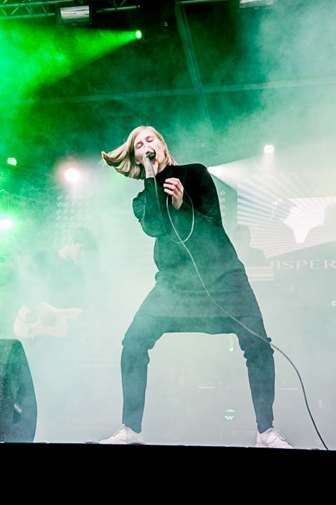 Whispering Sons @ Breda Barst, picture 22, photographed by Gert Daemen - FrontView Magazine