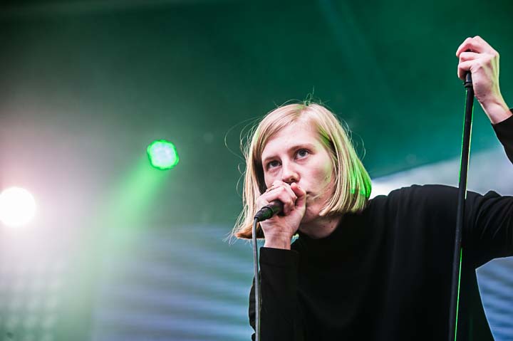 Whispering Sons @ Breda Barst, picture 27, photographed by Gert Daemen - FrontView Magazine
