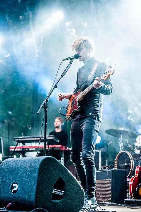 Orange Skyline @ Breda Barst, picture 7, photographed by Gert Daemen - FrontView Magazine