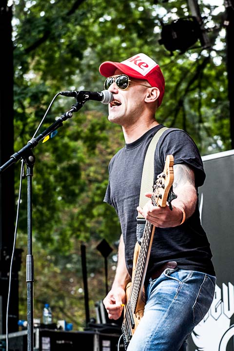 Revölvo @ Breda Barst, picture 11, photographed by Gert Daemen - FrontView Magazine