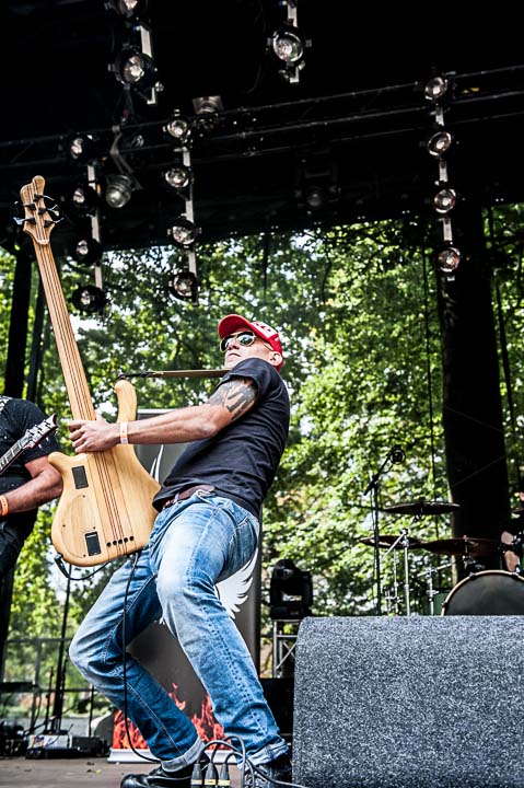 Revölvo @ Breda Barst, picture 17, photographed by Gert Daemen - FrontView Magazine