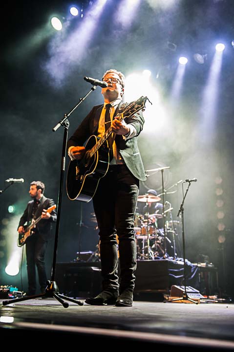 Guus Meeuwis @ 013, picture 1, photographed by Gert Daemen - FrontView Magazine
