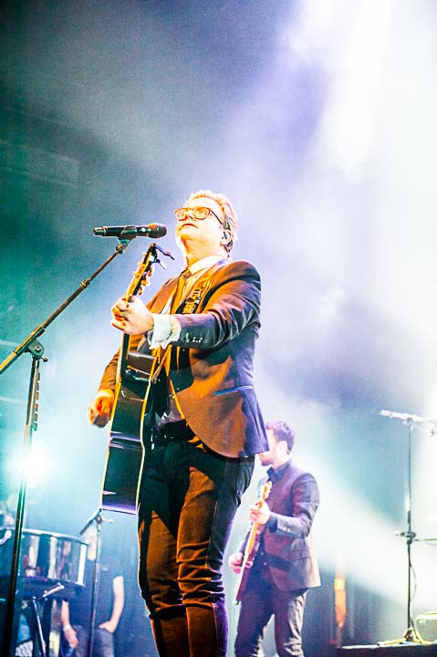 Guus Meeuwis @ 013, picture 6, photographed by Gert Daemen - FrontView Magazine