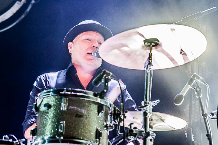 Guus Meeuwis @ 013, picture 18, photographed by Gert Daemen - FrontView Magazine