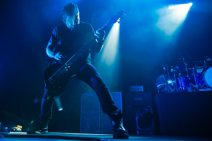 Seether @ 013, foto 11, foto's door Dorien Goetschalckx - FrontView Magazine