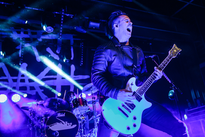Papa Roach @ Trix, foto 14, foto's door Dorien Goetschalckx - FrontView Magazine