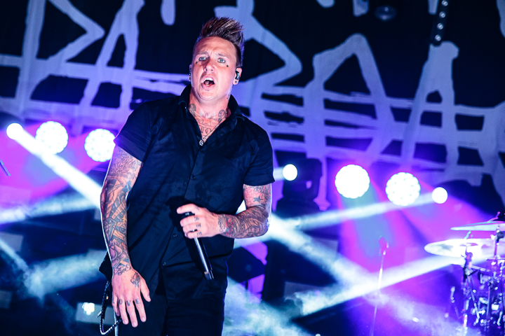 Papa Roach @ Trix, foto 15, foto's door Dorien Goetschalckx - FrontView Magazine