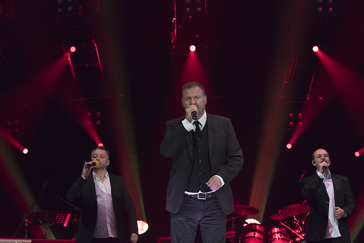 Houden van Griffelrock @ Sportpaleis, picture 4, photographed by Frank Lambrechts - FrontView Magazine