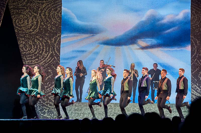 Riverdance 21 @ Ethias Arena, picture 13, photographed by Gert Daemen - FrontView Magazine