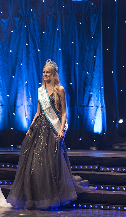 Miss fashion 2018 @ Elckerlyc, picture 19, photographed by dirk janssens - FrontView Magazine