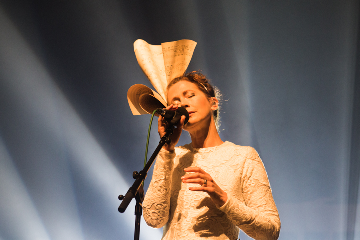 Lamb @ Ancienne Belgique, picture 3, photographed by Dieter  Boone - FrontView Magazine