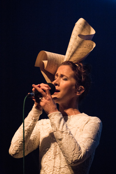 Lamb @ Ancienne Belgique, picture 9, photographed by Dieter  Boone - FrontView Magazine
