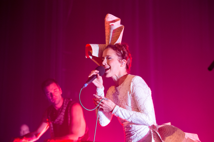 Lamb @ Ancienne Belgique, picture 10, photographed by Dieter  Boone - FrontView Magazine