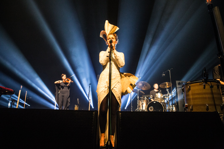 Lamb @ Ancienne Belgique, picture 13, photographed by Dieter  Boone - FrontView Magazine