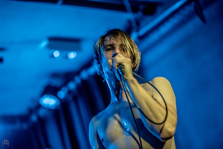 Onmens @ Depot Leuven, picture 16, photographed by Luc Luyten - FrontView Magazine