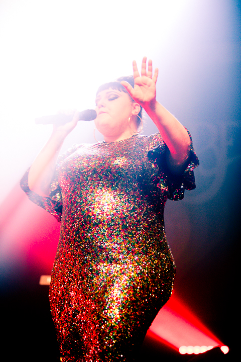 Beth Ditto @ l'Aéronef Lille, picture 23, photographed by FrontView Magazine
