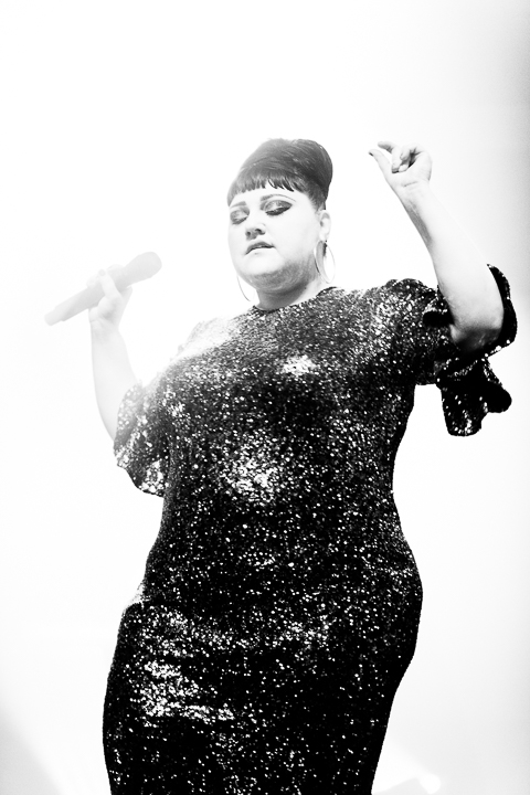 Beth Ditto @ l'Aéronef Lille, picture 24, photographed by FrontView Magazine