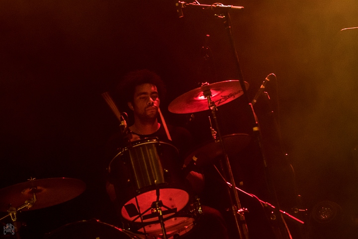Loom @ Effenaar, picture 5, photographed by Luc Luyten - FrontView Magazine