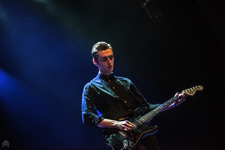 Loom @ Effenaar, picture 9, photographed by Luc Luyten - FrontView Magazine