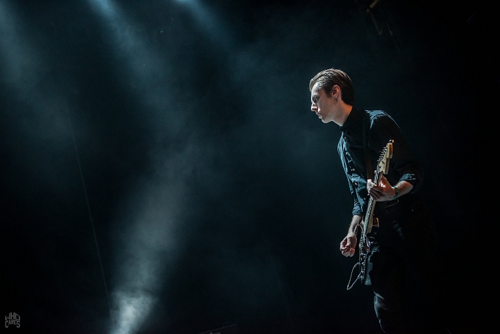 Loom @ Effenaar, picture 16, photographed by Luc Luyten - FrontView Magazine