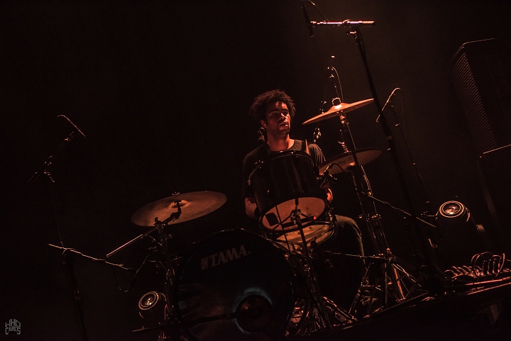 Loom @ Effenaar, picture 22, photographed by Luc Luyten - FrontView Magazine
