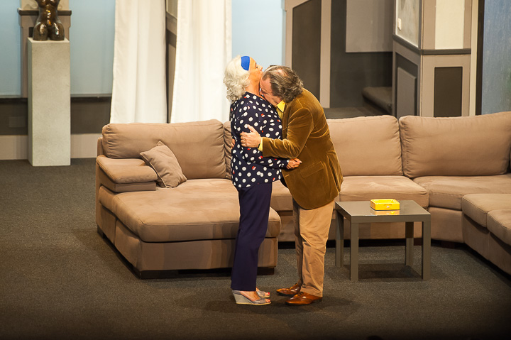 Zij heeft een kat en ik nen hond @ echt Antwaarps teater, foto 4, foto's door Goele Bormans - FrontView Magazine