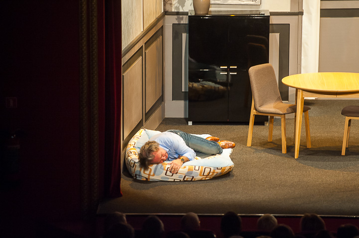 Zij heeft een kat en ik nen hond @ echt Antwaarps teater, foto 28, foto's door Goele Bormans - FrontView Magazine