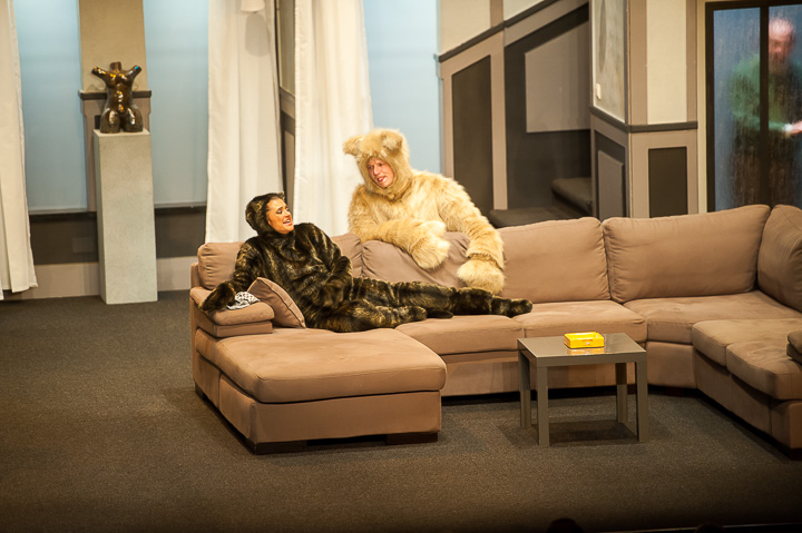 Zij heeft een kat en ik nen hond @ echt Antwaarps teater, foto 37, foto's door Goele Bormans - FrontView Magazine