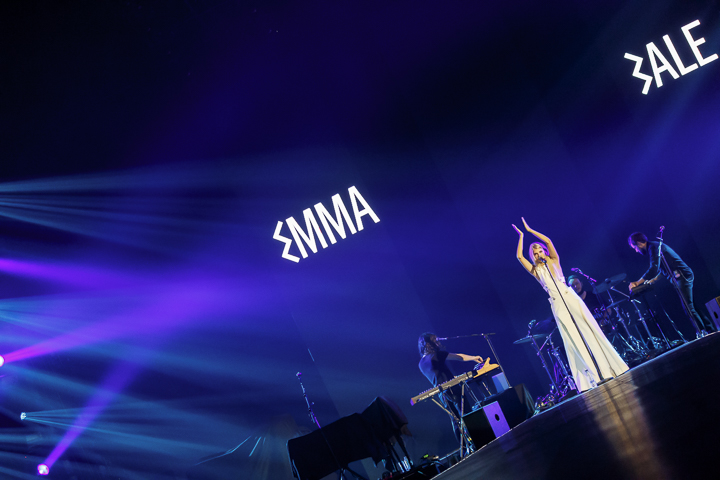 Emma Bale - Voorprogramma Bazart @ Sportpaleis, picture 13, photographed by Alex Wyckmans - FrontView Magazine