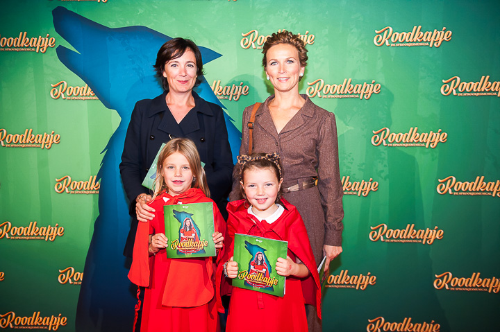 Première Roodkapje @ Stadsschouwburg Antwerpen, picture 19, photographed by Goele Bormans - FrontView Magazine