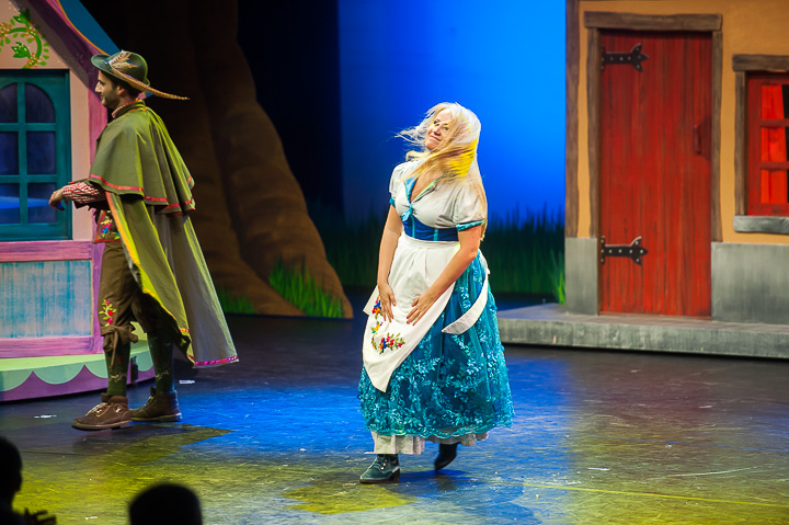 Première Roodkapje @ Stadsschouwburg Antwerpen, picture 51, photographed by Goele Bormans - FrontView Magazine