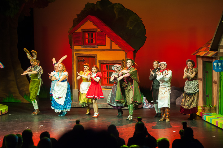Première Roodkapje @ Stadsschouwburg Antwerpen, picture 63, photographed by Goele Bormans - FrontView Magazine