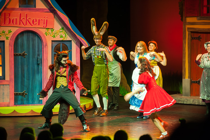 Première Roodkapje @ Stadsschouwburg Antwerpen, picture 70, photographed by Goele Bormans - FrontView Magazine