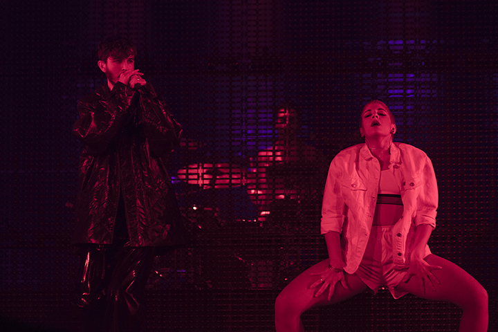 Oscar and the Wolf @ Sportpaleis, foto 4, foto's door Frank Lambrechts - FrontView Magazine