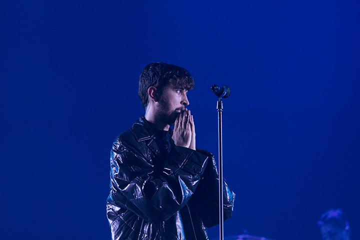 Oscar and the Wolf @ Sportpaleis, foto 6, foto's door Frank Lambrechts - FrontView Magazine