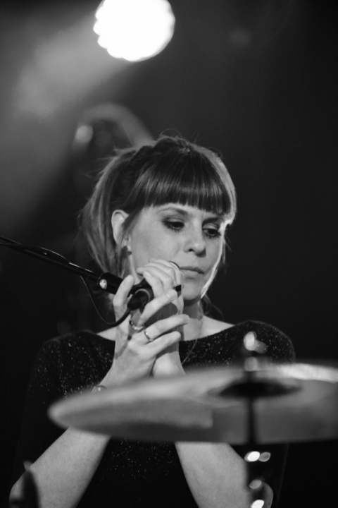Isolde et Les Bens @ Vooruit, picture 2, photographed by Bart Baevegems - FrontView Magazine