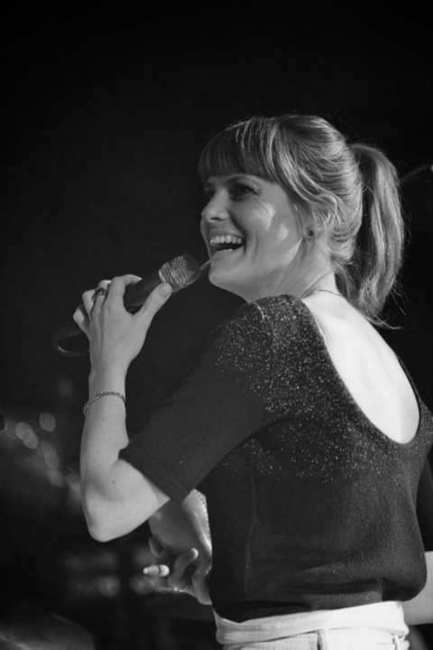 Isolde et Les Bens @ Vooruit, picture 16, photographed by Bart Baevegems - FrontView Magazine