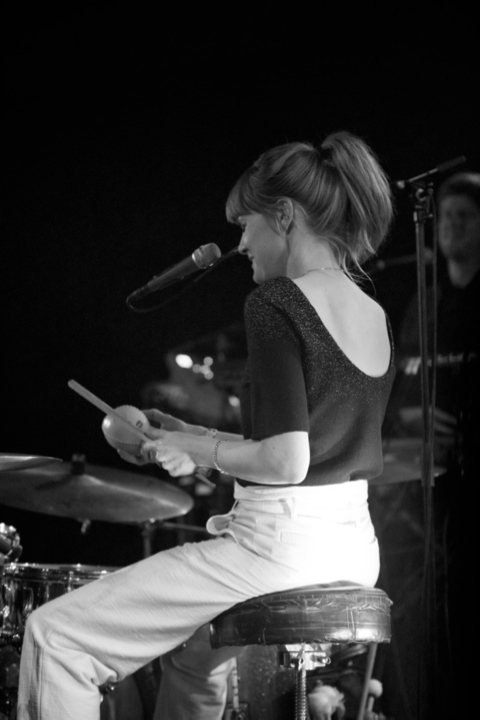 Isolde et Les Bens @ Vooruit, picture 17, photographed by Bart Baevegems - FrontView Magazine
